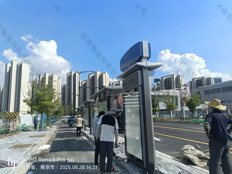 市政道路候车亭