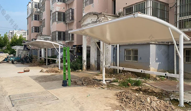 集中充电车棚厂家