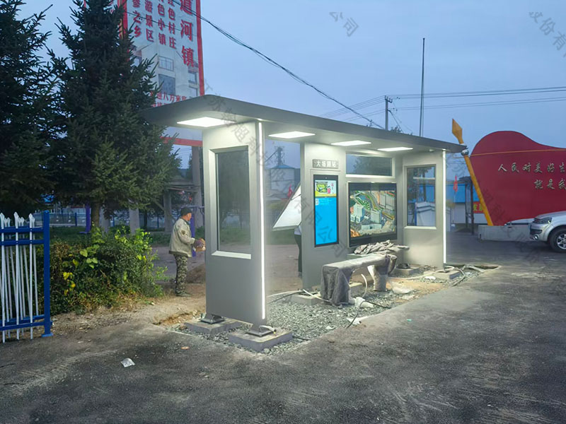 吉林城乡旅游景点智能公交站台安装实景