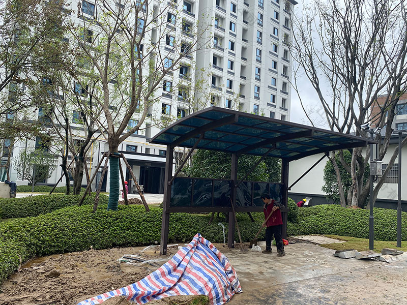 泗阳新建楼盘铝型材车棚安装实景