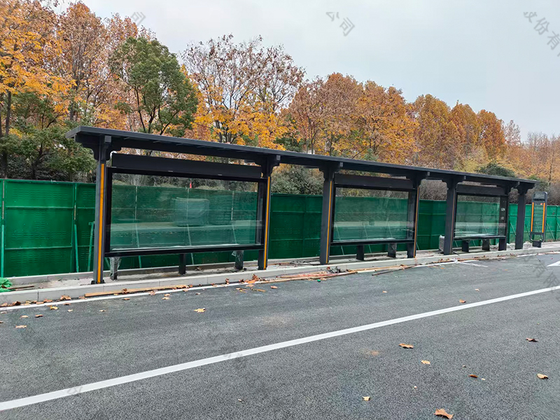 合肥定制公交站台安装实景案例